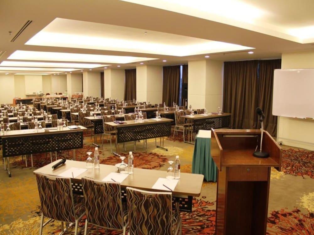 Hotel Royal Kuala Lumpur Kültér fotó